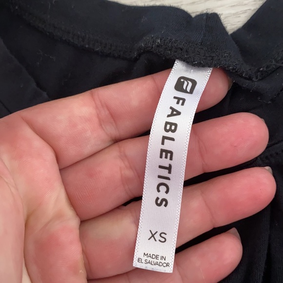 Fabletics tie back tank - Picture 3 of 5